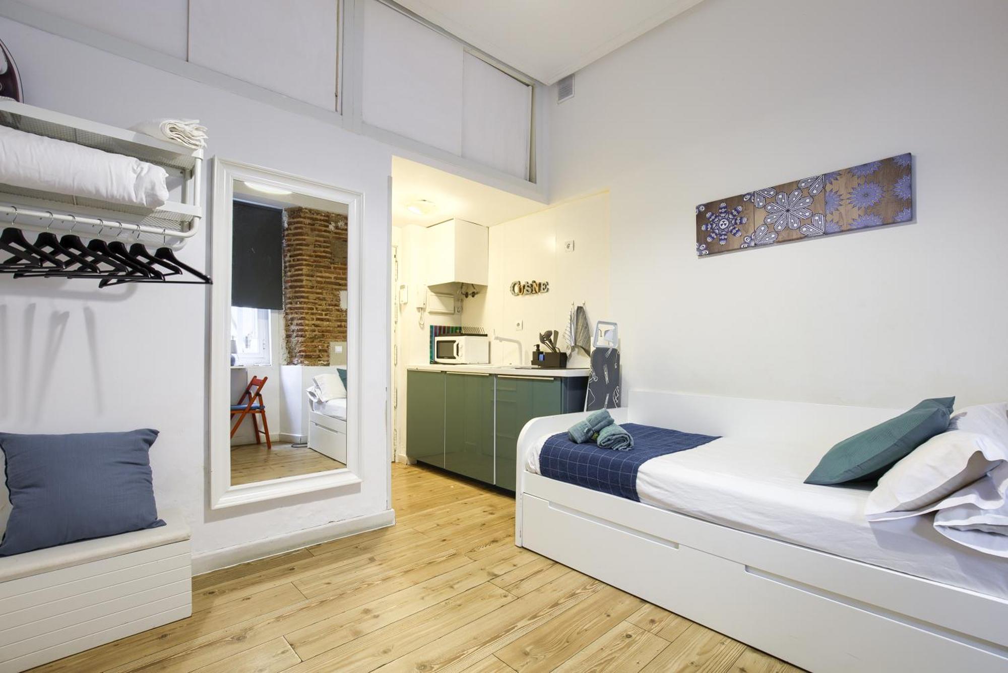 Intimo Estudio En Madrid, Centro, 2Pax, Wifi & Tv Экстерьер фото