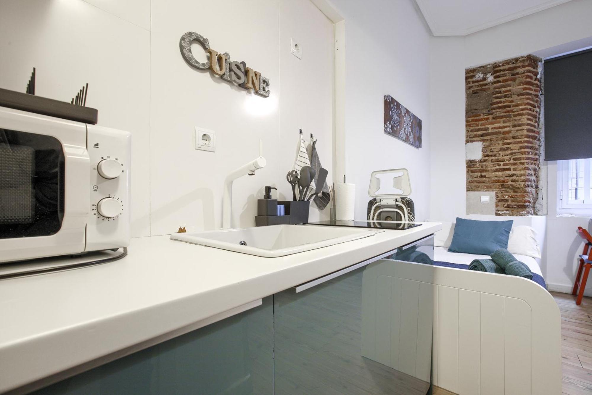 Intimo Estudio En Madrid, Centro, 2Pax, Wifi & Tv Экстерьер фото