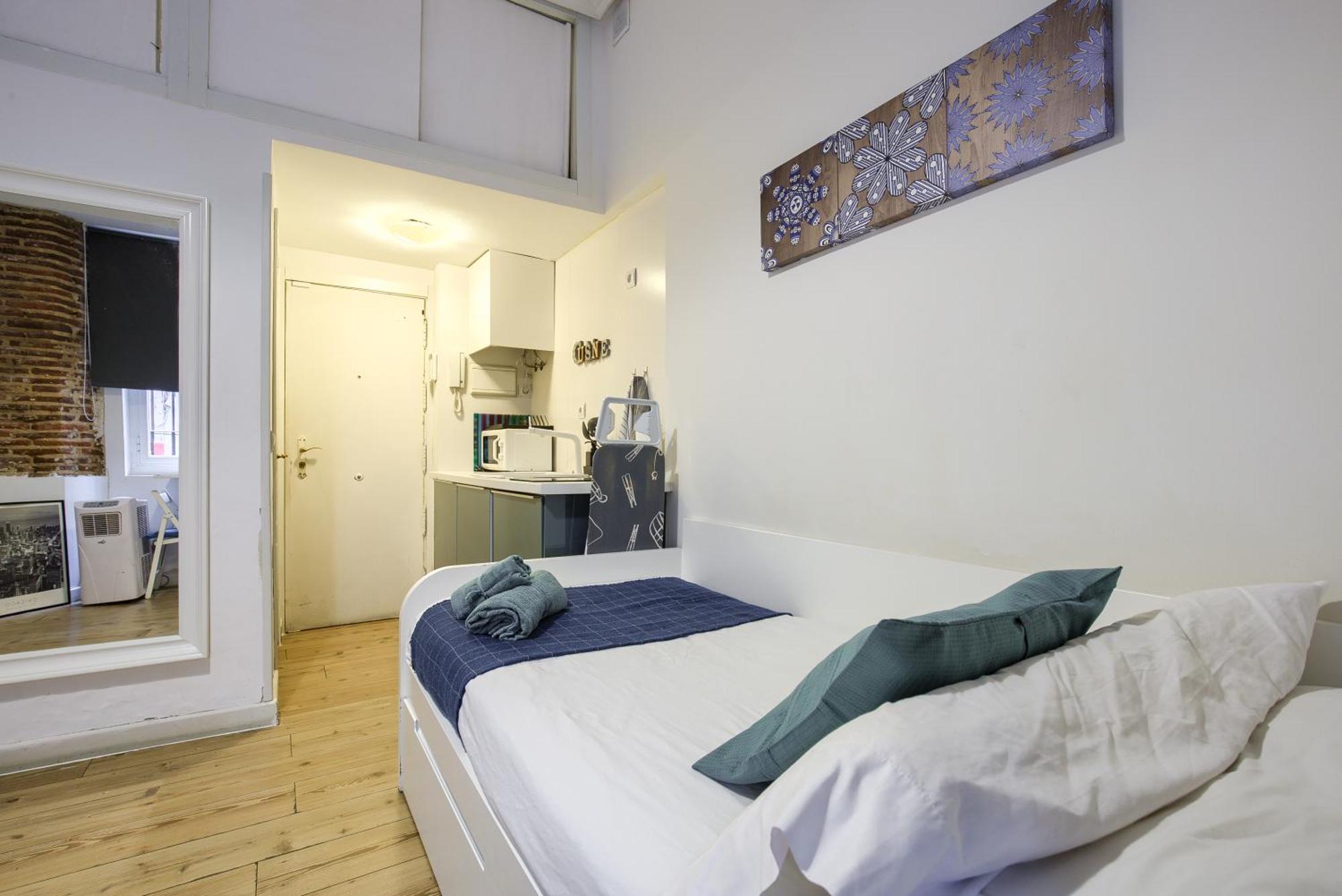 Intimo Estudio En Madrid, Centro, 2Pax, Wifi & Tv Экстерьер фото